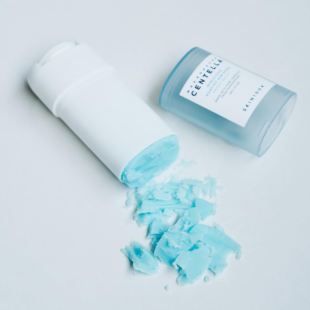 Skin1004 Madagascar Centella Hyalu-Cica Silky-Fit Sun Stick SPF50+ PA++++ – 20 g – silky sunscreen stick with centella