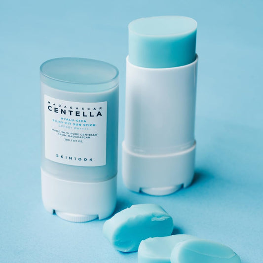 Skin1004 Madagascar Centella Hyalu-Cica Silky-Fit Sun Stick SPF50+ PA++++ – 20 g – silky sunscreen stick with centella