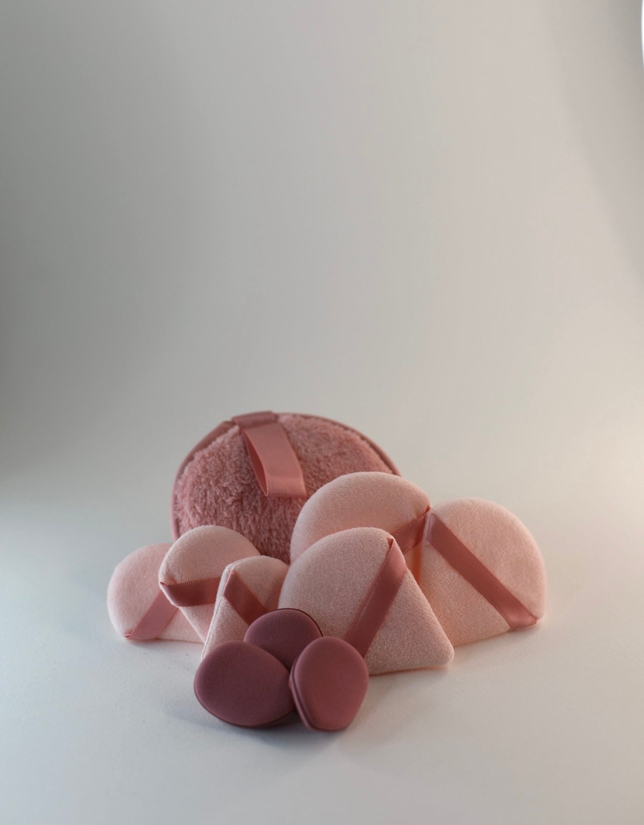 Beauty blender and makeup puff set – soft sponges for even application