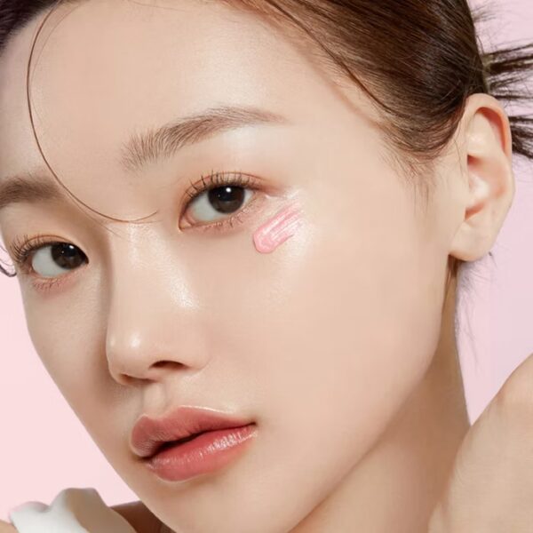 Medicube PDRN Pink Peptide Eye Serum – Серум за очи против стареене 30 мл